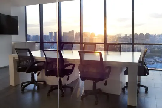 Stijn van Niewerburgh on employers cutting jobs to trim costs. Should they be dumping office space instead?