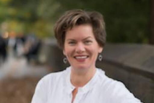 Claire Steichen '93
